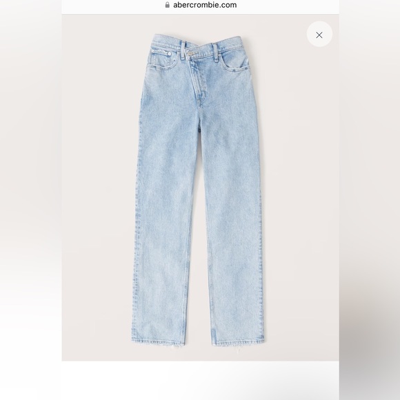 Abercrombie & Fitch Denim - Abercrombie & Fitch Curve Love Ultra High Rise 90s Straight Jean size 16r